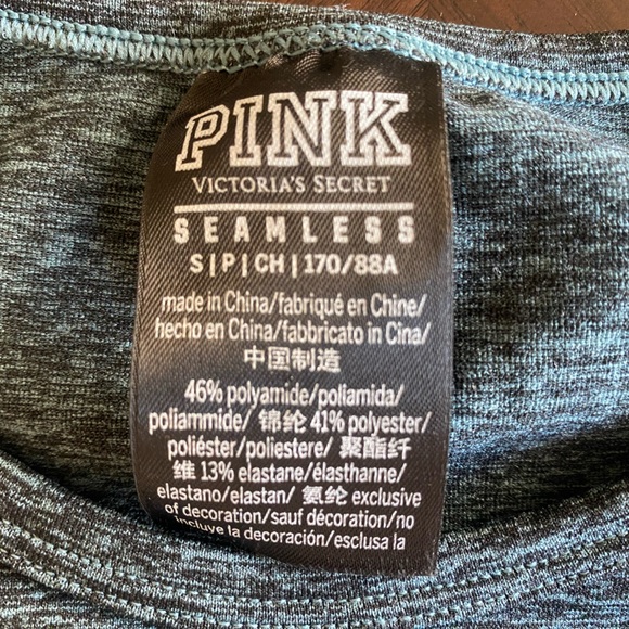 Workout top - Picture 3 of 3